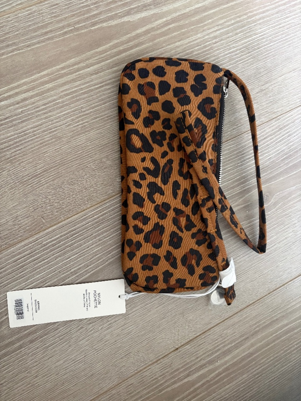 BNWT baggu leopard pochette